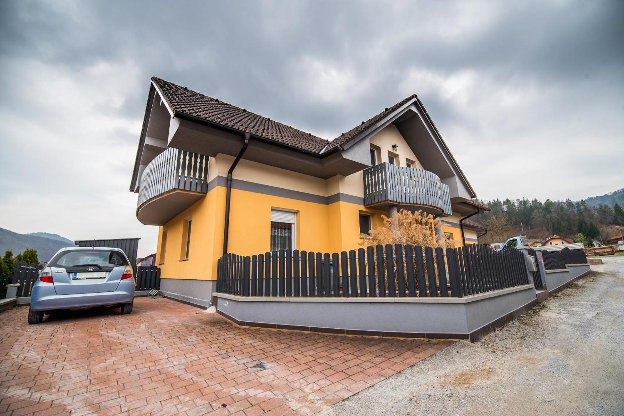 Apartment Zelimlje Skofljica Bagian luar foto